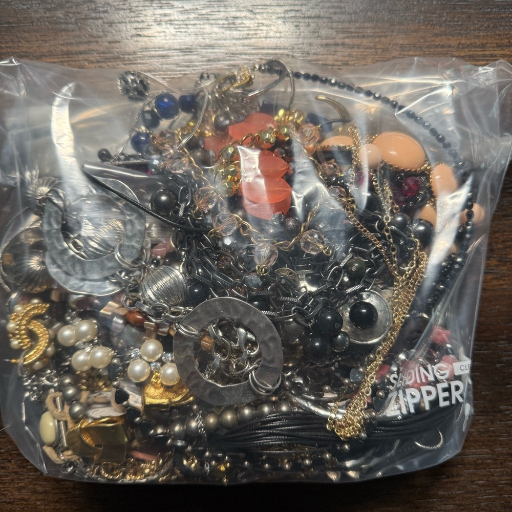 4 lbs Wearable Jewelry Grab Bag - Various Necklaces Mixed Metals some earrings